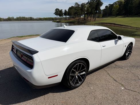 Used 2016 Dodge Challenger R/T Scat Pack image 4