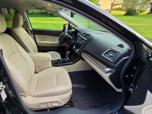 Used 2019 Subaru Outback 2.5i Limited w/ Popular Package #2 AWD/4WD image 17