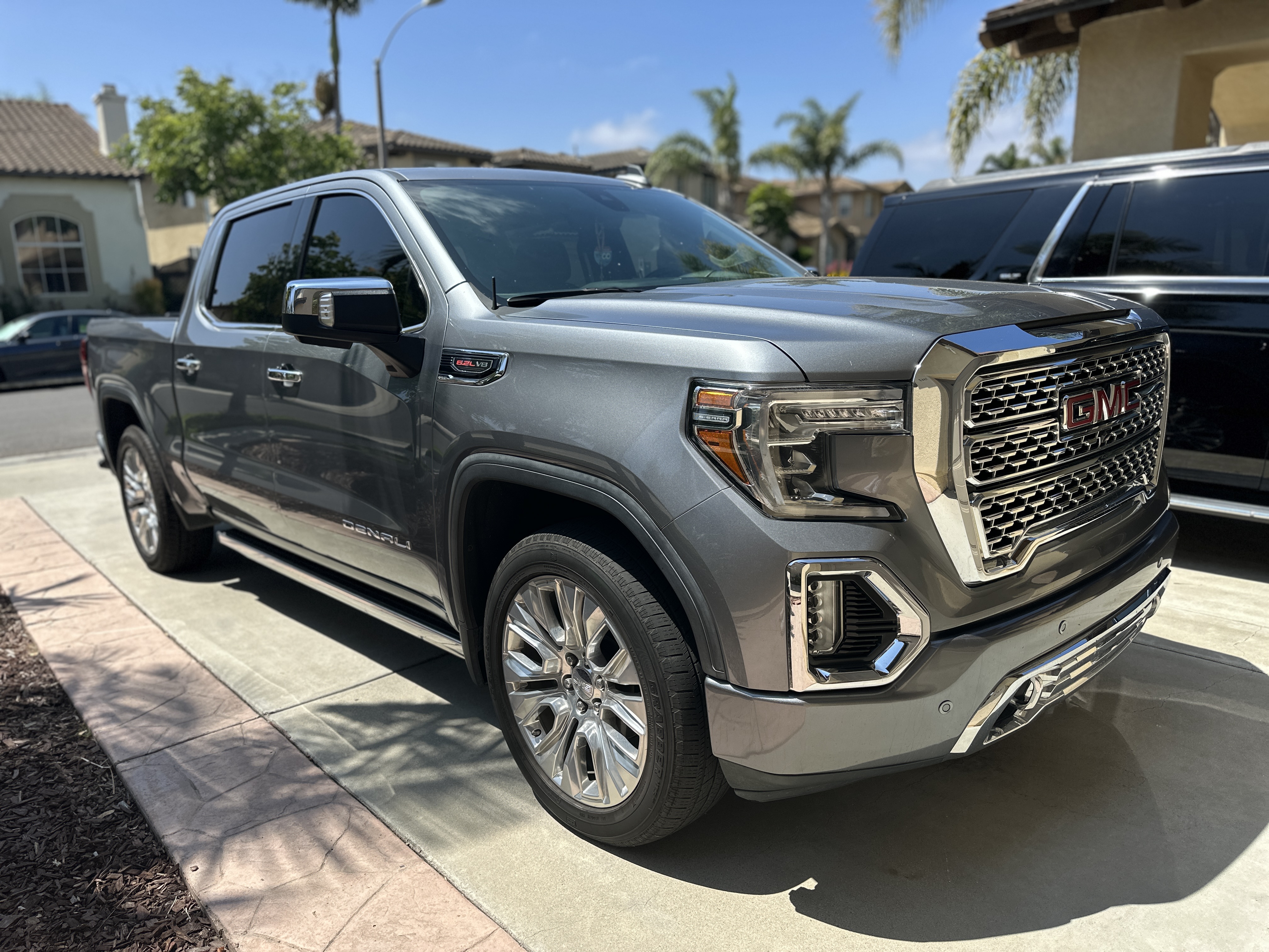 Used 2020 GMC Sierra 1500 Denali w/ Denali Ultimate Package AWD/4WD image 4