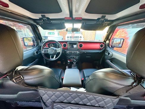 Used 2021 Jeep Wrangler Rubicon w/ Safety Group image 16