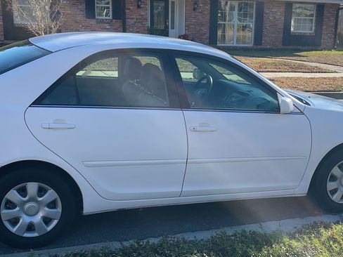 Used 2002 Toyota Camry LE image 4