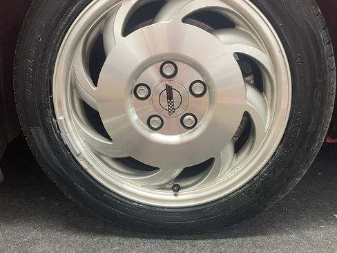 Used 1995 Chevrolet Corvette Convertible image 13