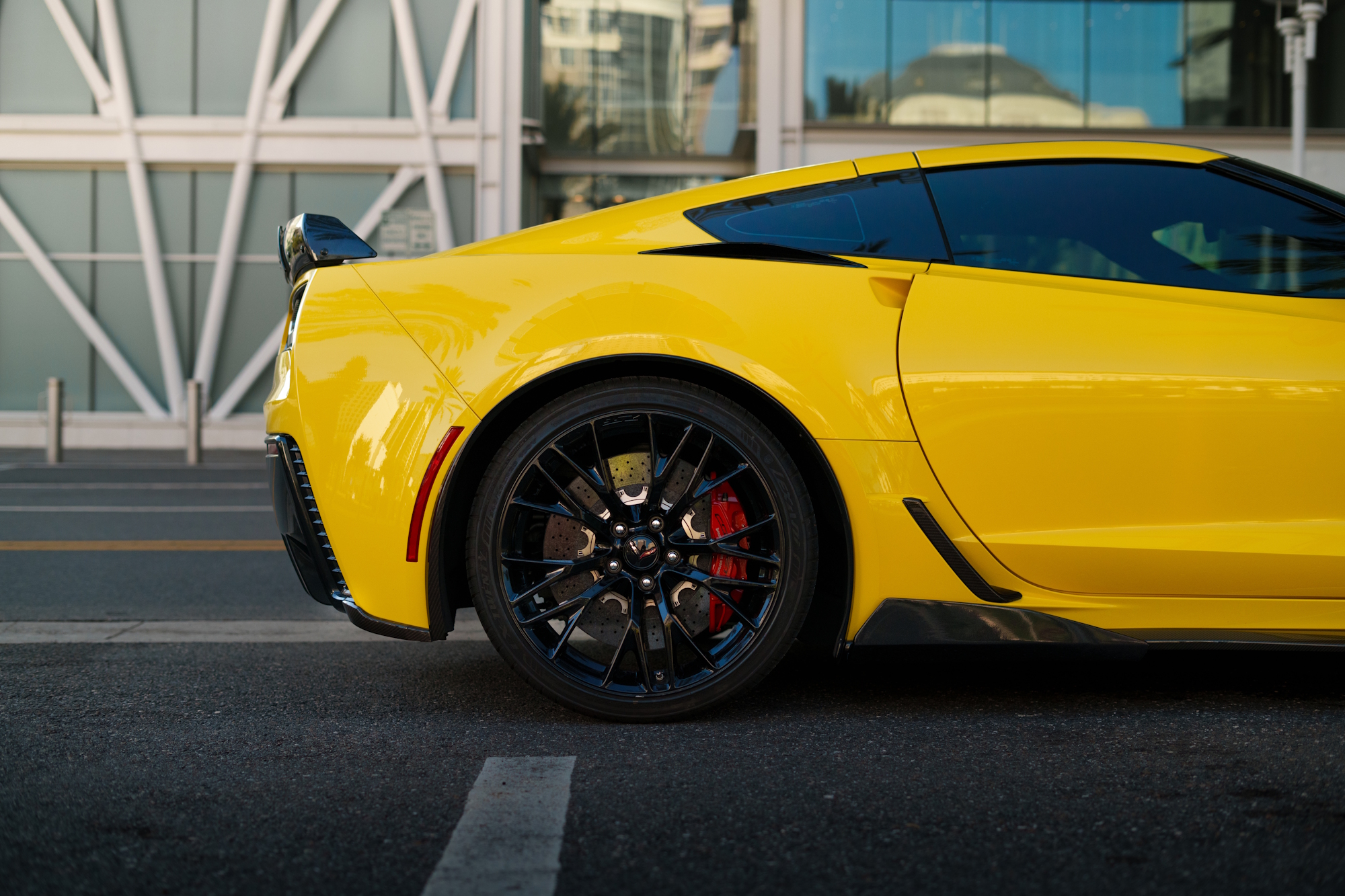 Used 2017 Chevrolet Corvette Z06 RWD image 12
