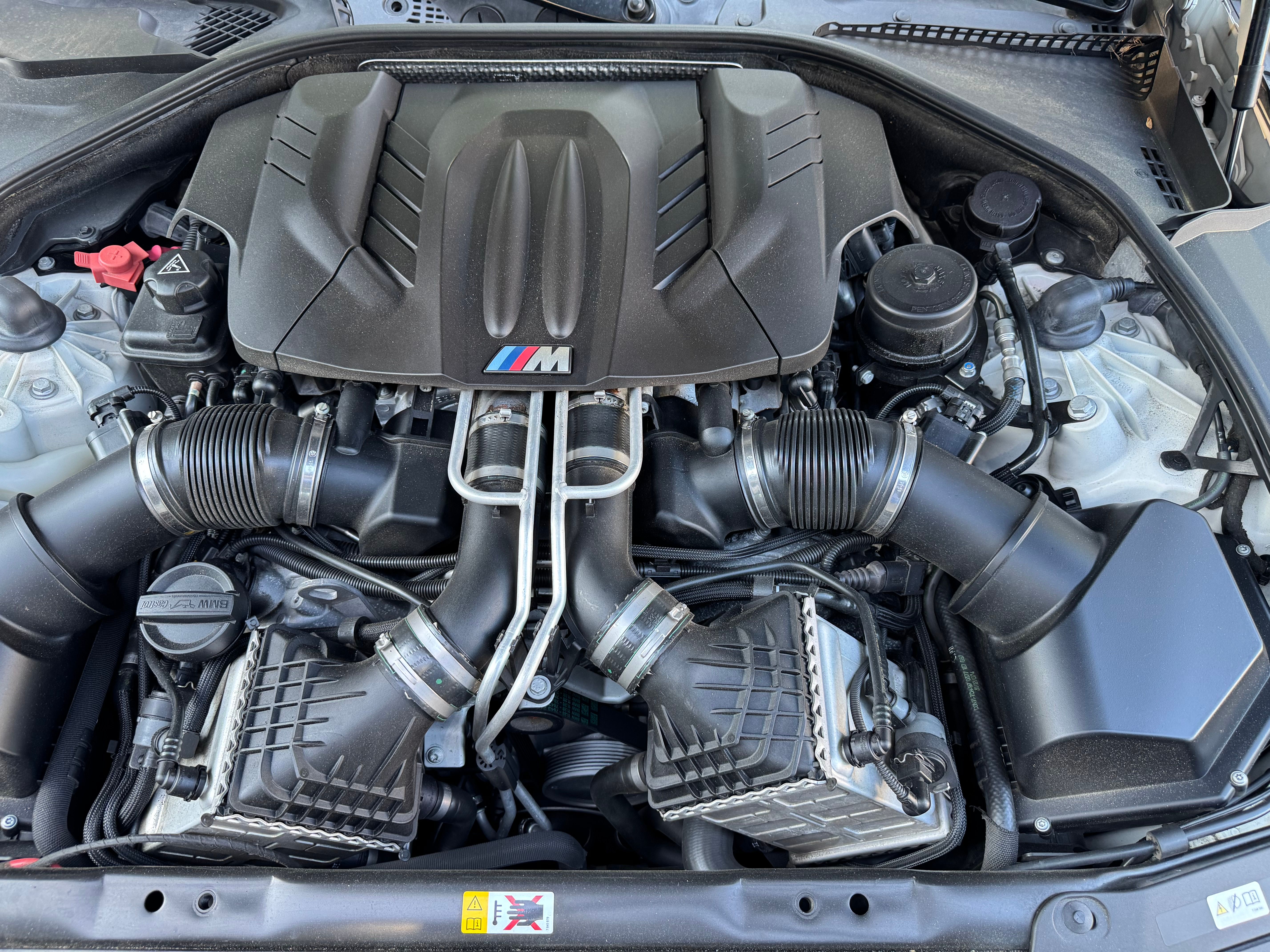 Used 2013 BMW M5 w/ Executive Pkg RWD image 14