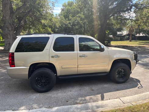 Used 2010 Chevrolet Tahoe LTZ image 15