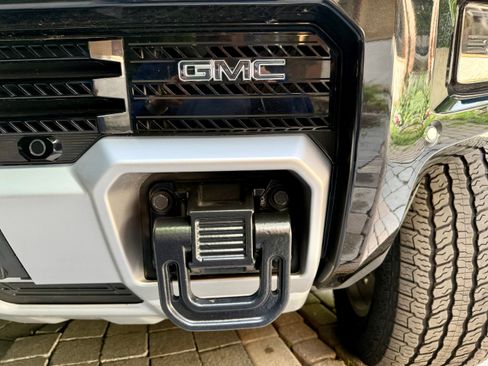 Used 2024 GMC Hummer EV 3X image 23