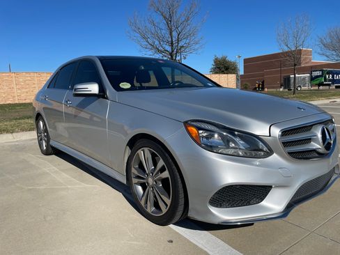 Used 2014 Mercedes-Benz E 350 Sedan image 4