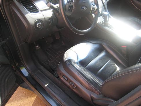 Used 2013 Ford Taurus SEL FWD image 8