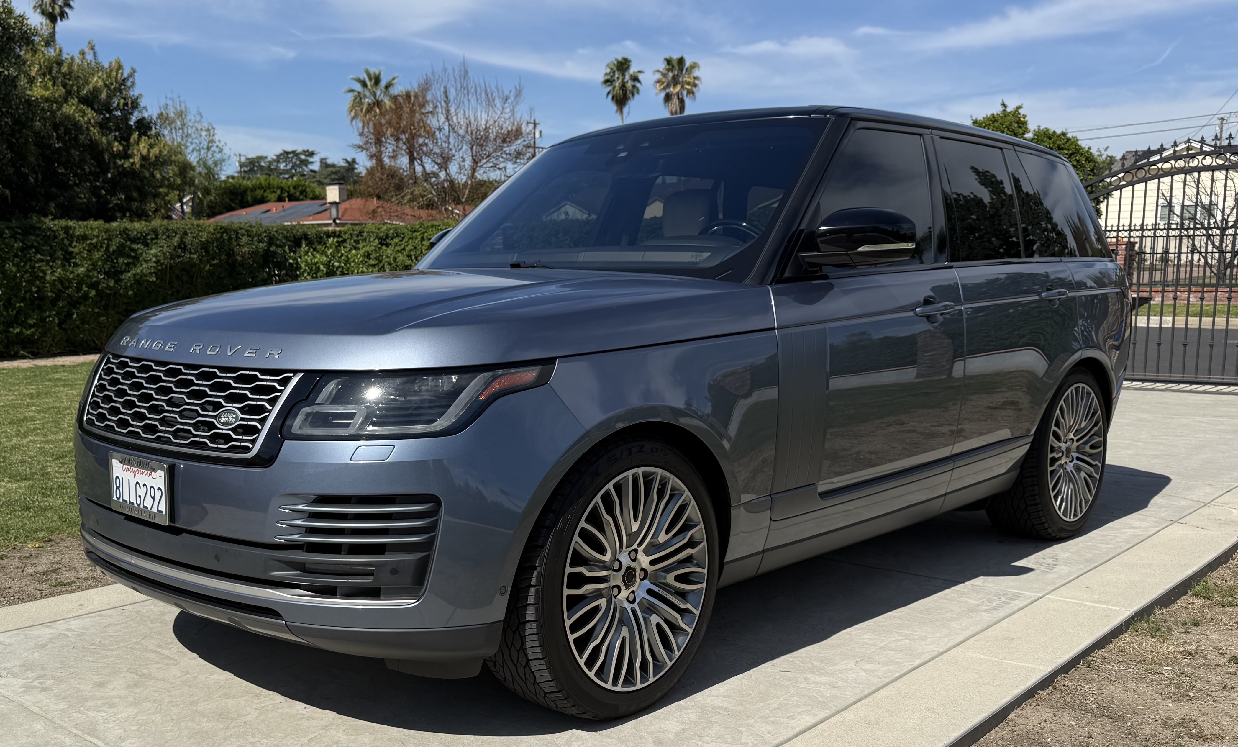 Used 2019 Land Rover Range Rover HSE AWD/4WD image 1
