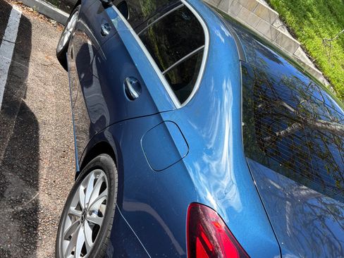 Used 2021 Mercedes-Benz A 220 image 4