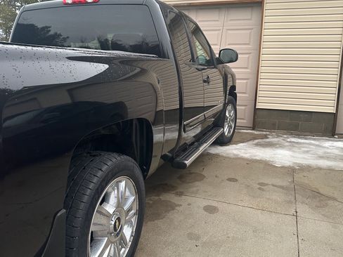 Used 2012 Chevrolet Silverado 1500 LTZ image 9