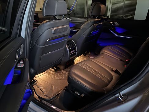 Used 2023 BMW X7 xDrive40i w/ Executive Package image 14