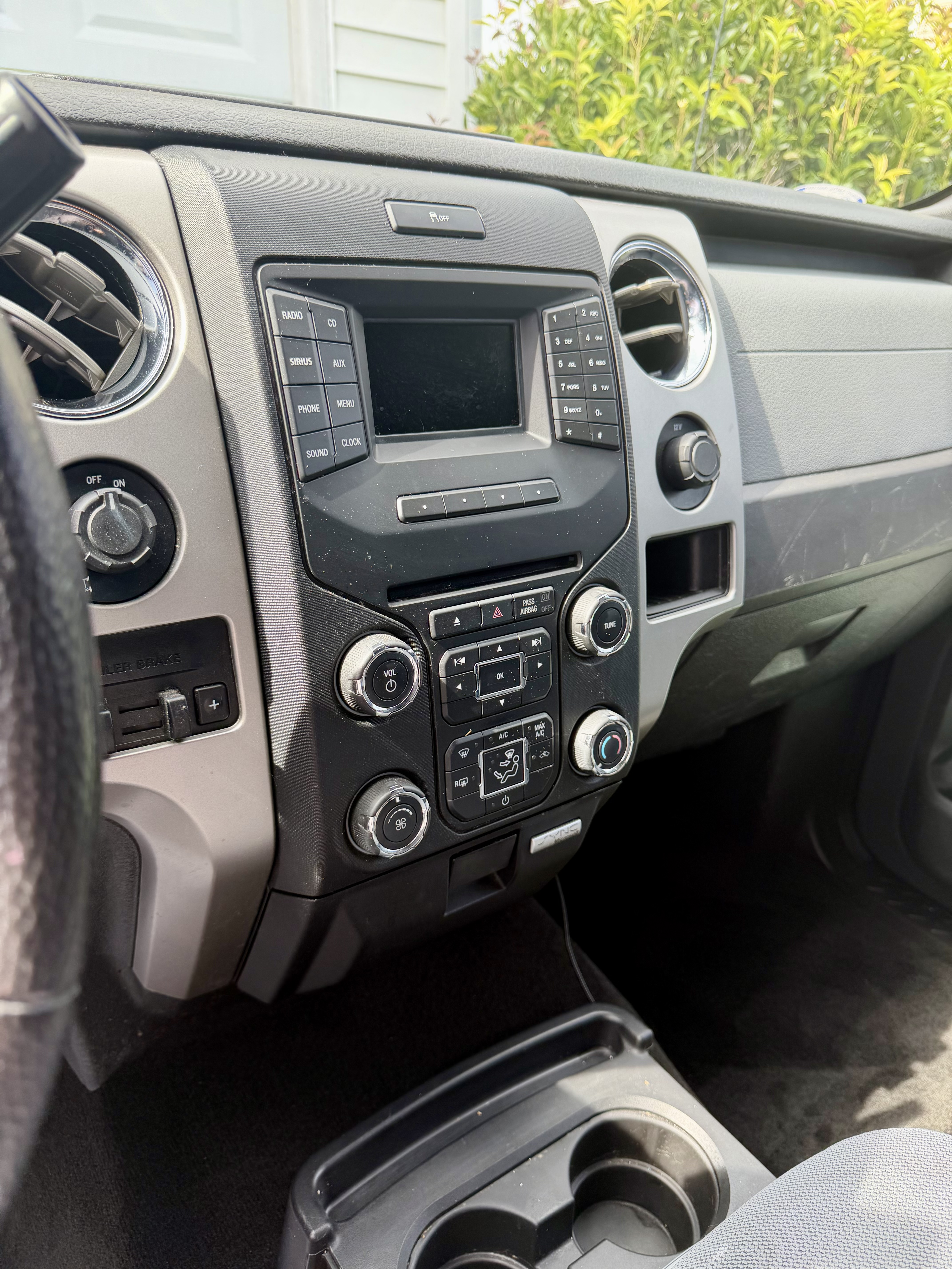 Used 2013 Ford F150 XLT w/ Luxury Equipment Group RWD image 20