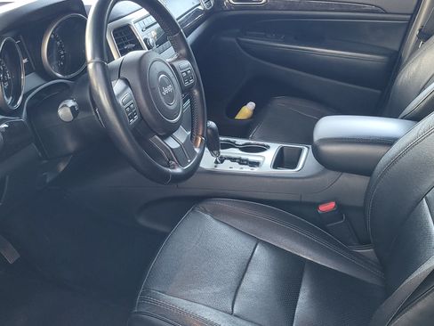 Used 2011 Jeep Grand Cherokee Laredo image 18