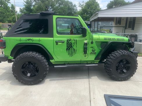 Used 2018 Jeep Wrangler Rubicon w/ Steel Bumper Group image 4