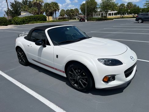 Used 2015 MAZDA MX-5 Miata Club RWD image 2