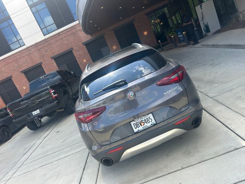 Used 2019 Alfa Romeo Stelvio Ti image 11