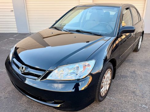 Used 2004 Honda Civic LX image 1