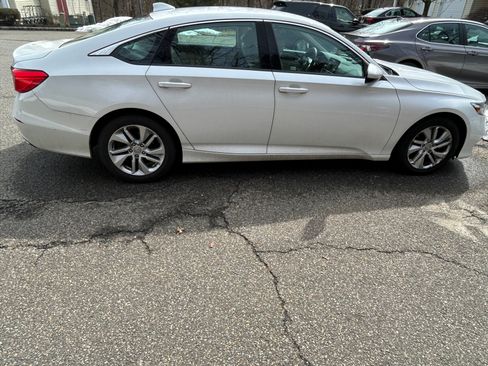 Used 2019 Honda Accord LX image 5