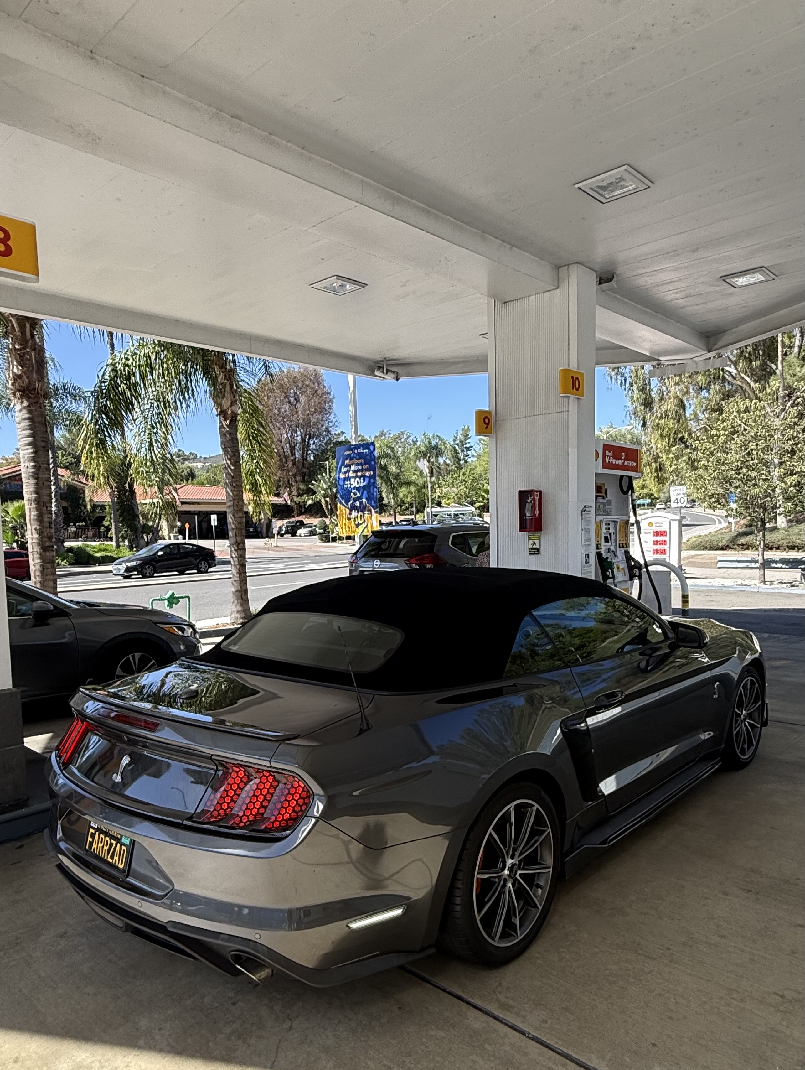 Used 2019 Ford Mustang Premium w/ Equipment Group 201A RWD image 30