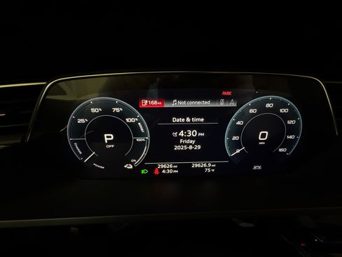 Used 2019 Audi e-tron Prestige w/ Prestige Package image 8