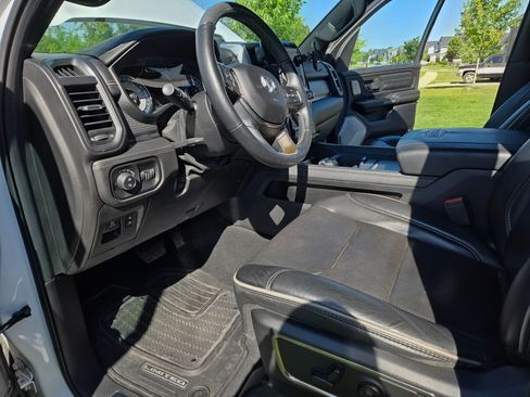 Used 2019 RAM 1500 Limited AWD/4WD image 9