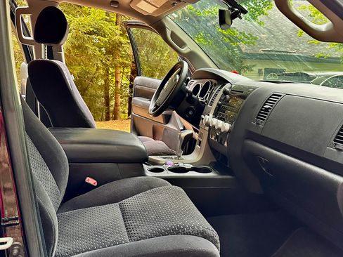 Used 2013 Toyota Tundra 4x4 Double Cab w/ TRD Rock Warrior Pkg image 6