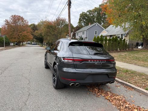 Used 2021 Porsche Macan S image 6