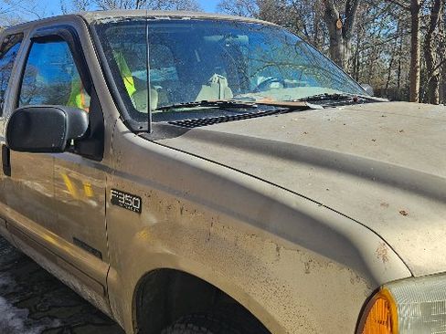 Used 2001 Ford F350 4x4 SuperCab Super Duty image 2