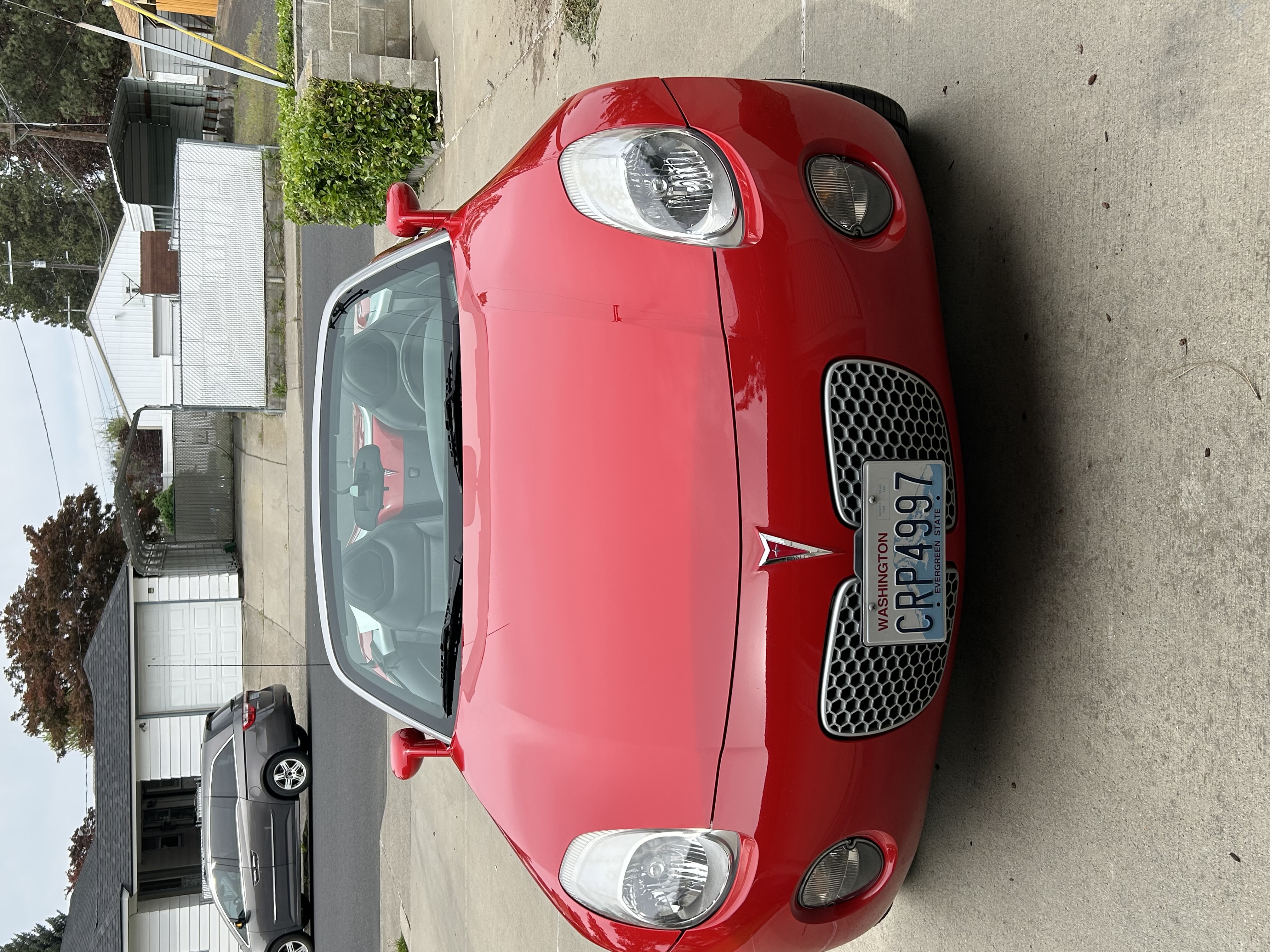 Used 2008 Pontiac Solstice Convertible w/ Premium Package RWD image 9