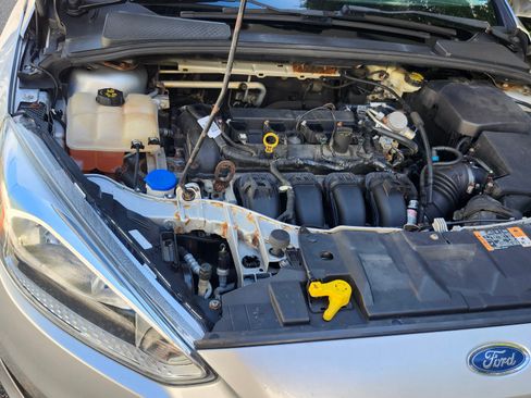 Used 2016 Ford Focus SE image 12