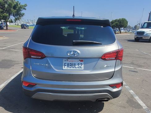 Used 2018 Hyundai Santa Fe Sport image 4