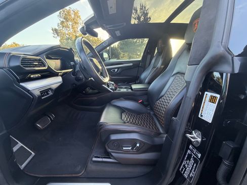 Used 2020 Lamborghini Urus AWD/4WD image 5