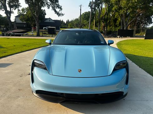 Used 2021 Porsche Taycan 4S image 4