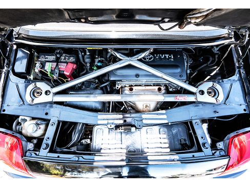 Used 2004 Toyota MR2 Spyder image 7