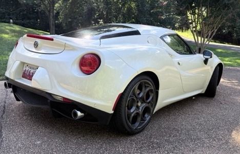 Used 2016 Alfa Romeo 4C Coupe w/ Convenience Group - Coupe RWD image 12