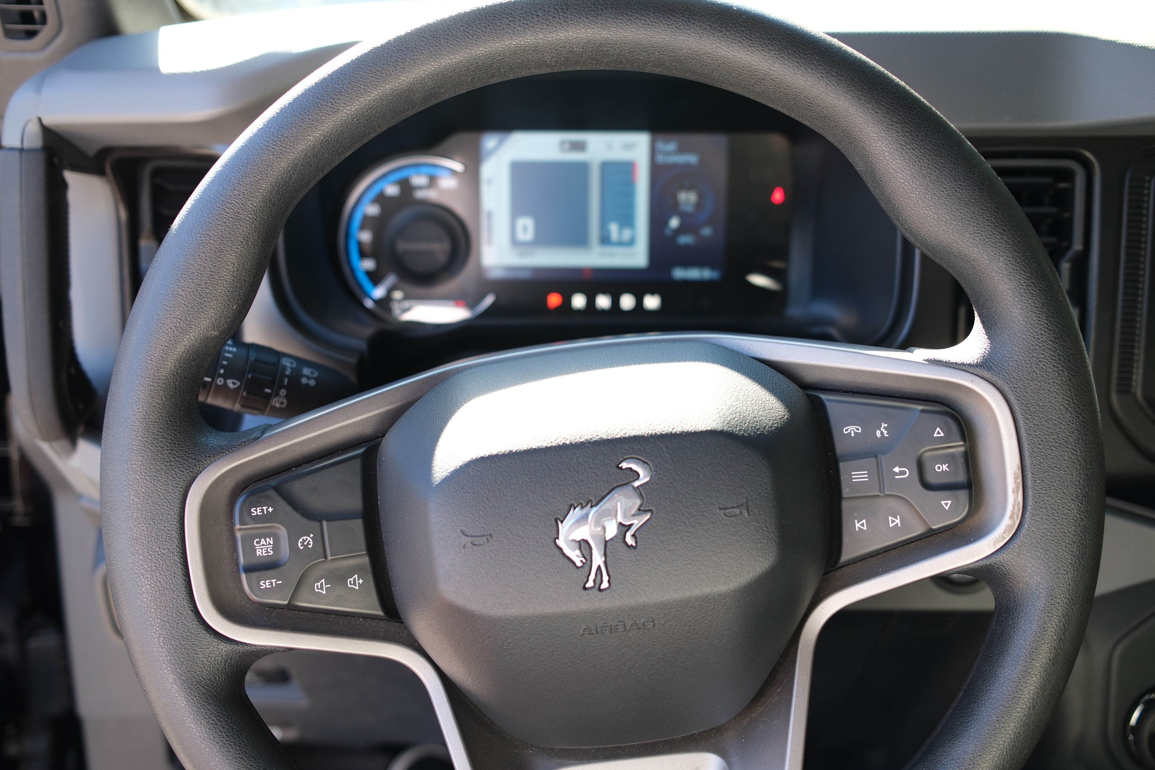 Used 2022 Ford Bronco 4-Door AWD/4WD image 8