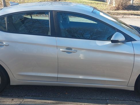 Used 2018 Hyundai Elantra SEL image 4