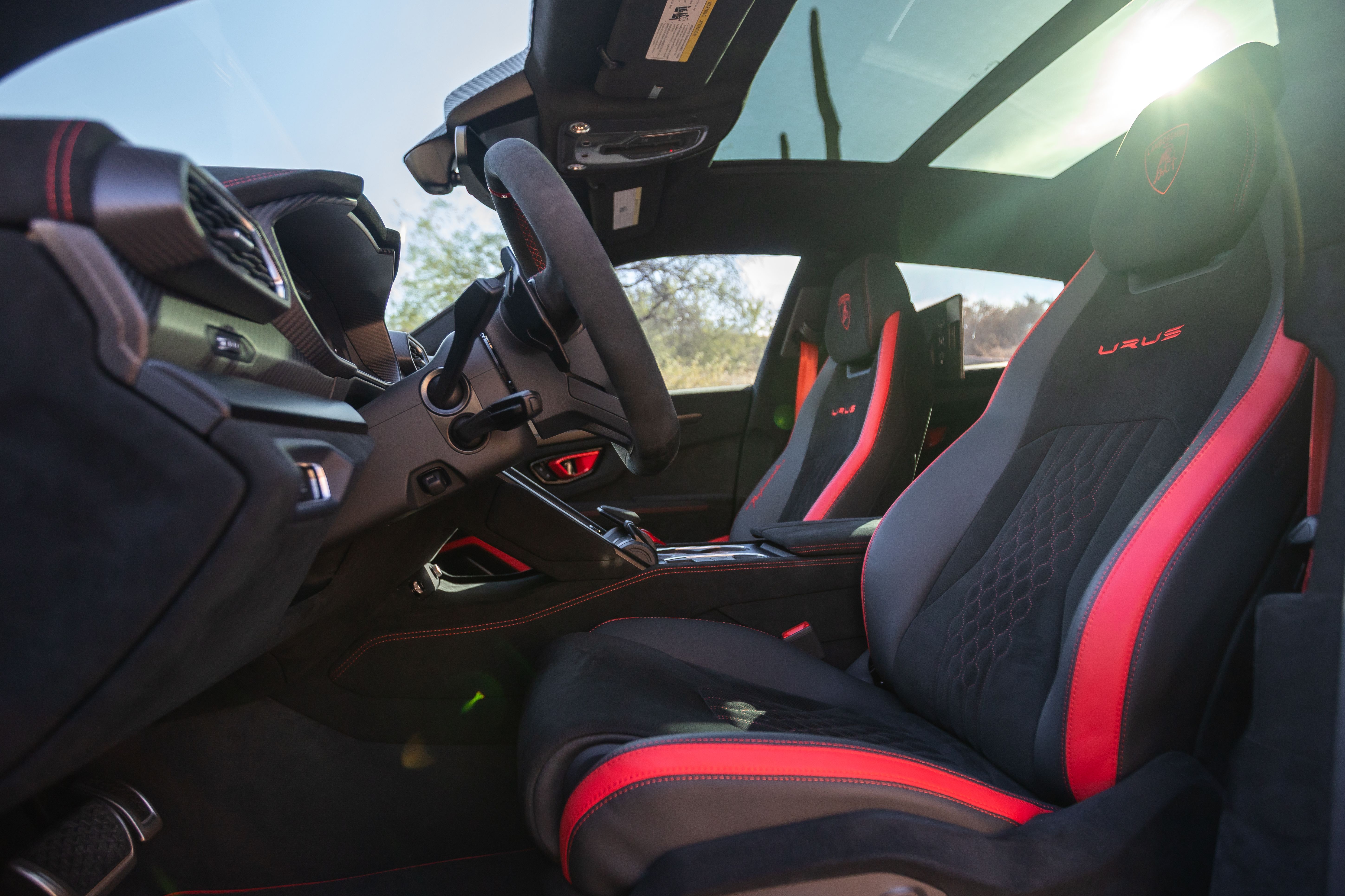 Used 2024 Lamborghini Urus Performante AWD/4WD image 27