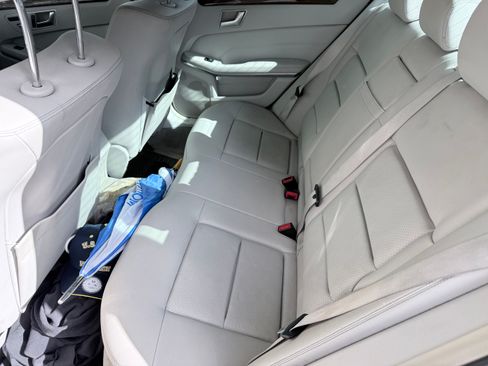 Used 2014 Mercedes-Benz E 350 Sedan image 5