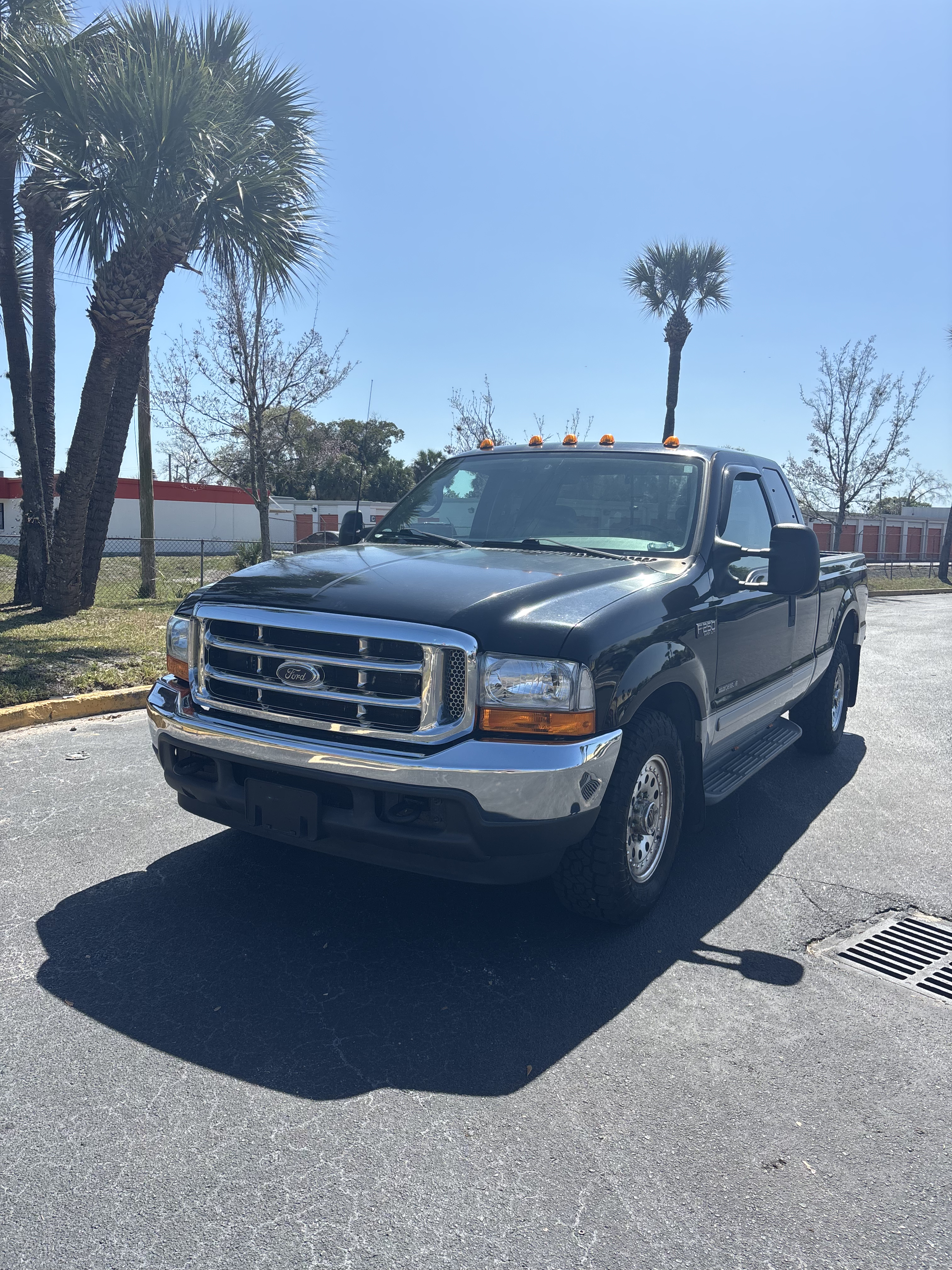 Used 2001 Ford F250 2WD SuperCab Super Duty image 2
