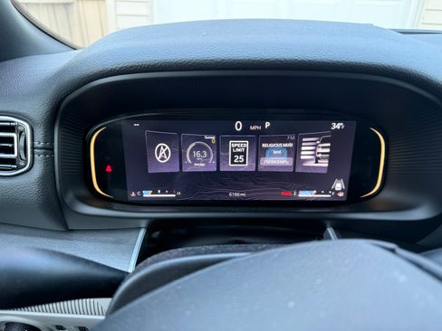 Used 2025 Jeep Wagoneer Series II image 4