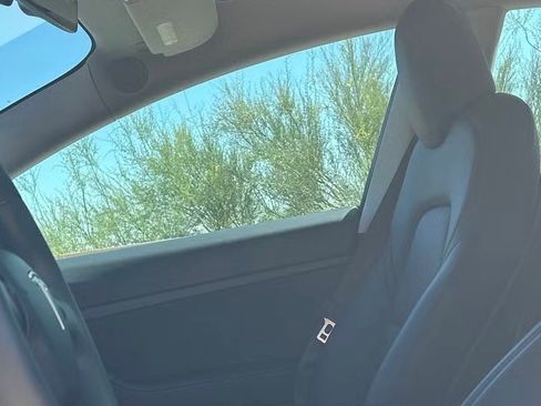Used 2020 Tesla Model 3 Standard Range Plus RWD image 10