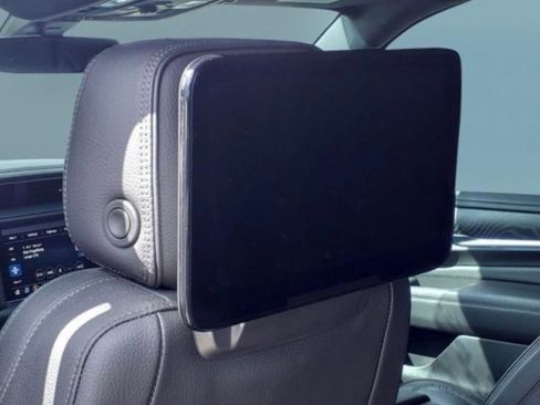 Used 2021 GMC Yukon XL Denali RWD image 21