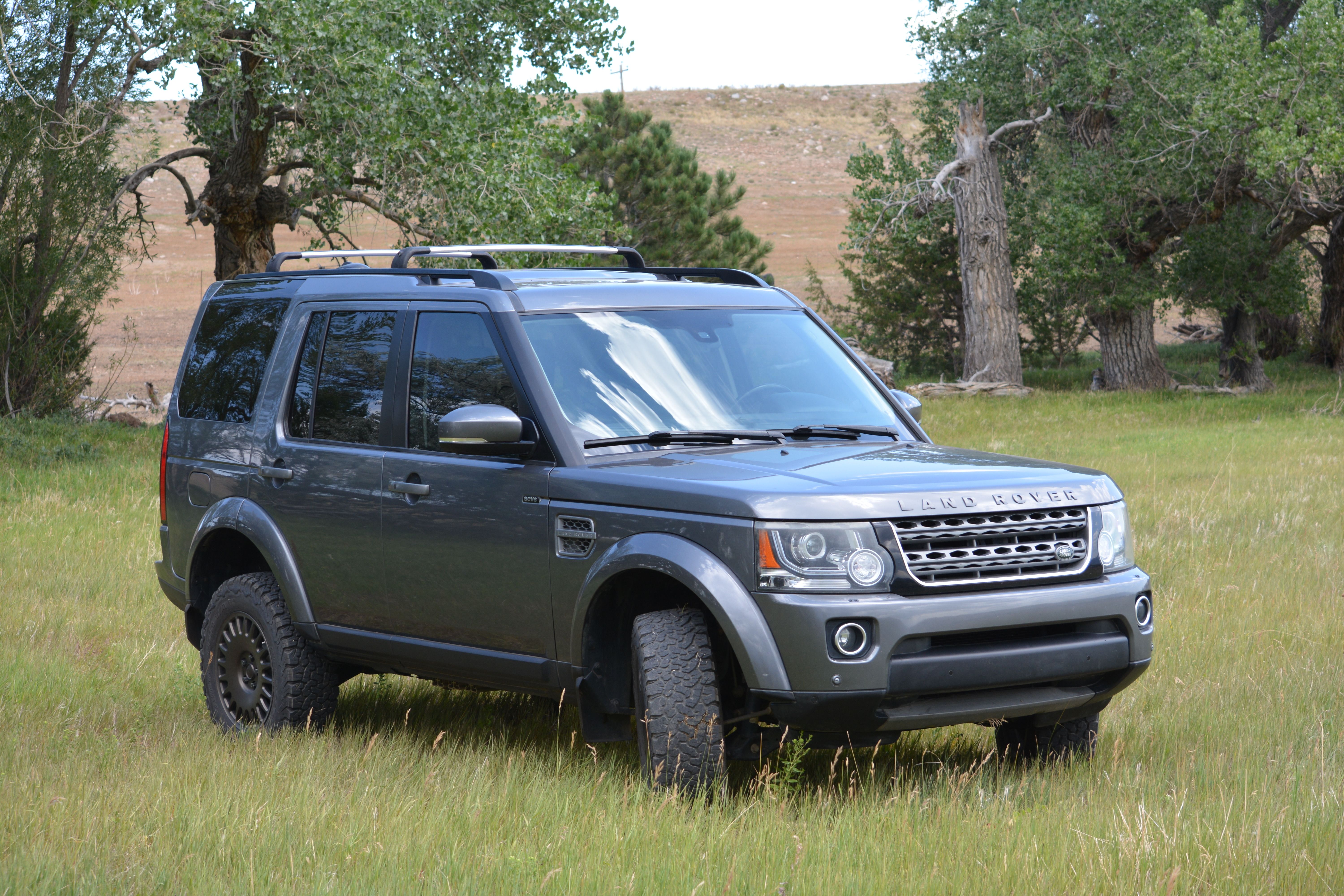 Used 2016 Land Rover LR4 HSE Silver Edition AWD/4WD image 4