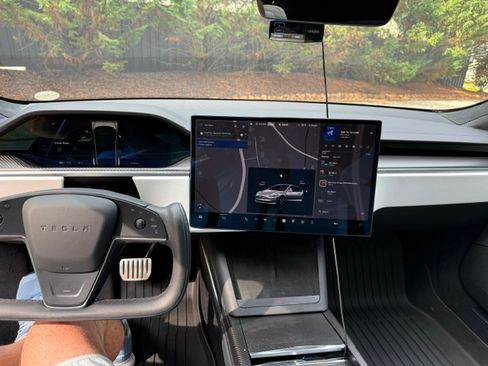 Used 2025 Tesla Model S Plaid AWD/4WD image 15