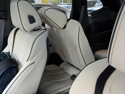 Used 2025 Acura MDX Type S image 9