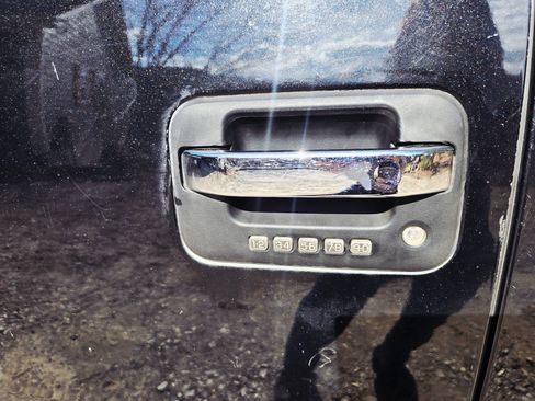 Used 2013 Ford F150 XLT w/ Luxury Equipment Group image 12