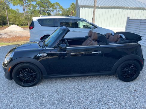 Used 2014 MINI Cooper S FWD image 1