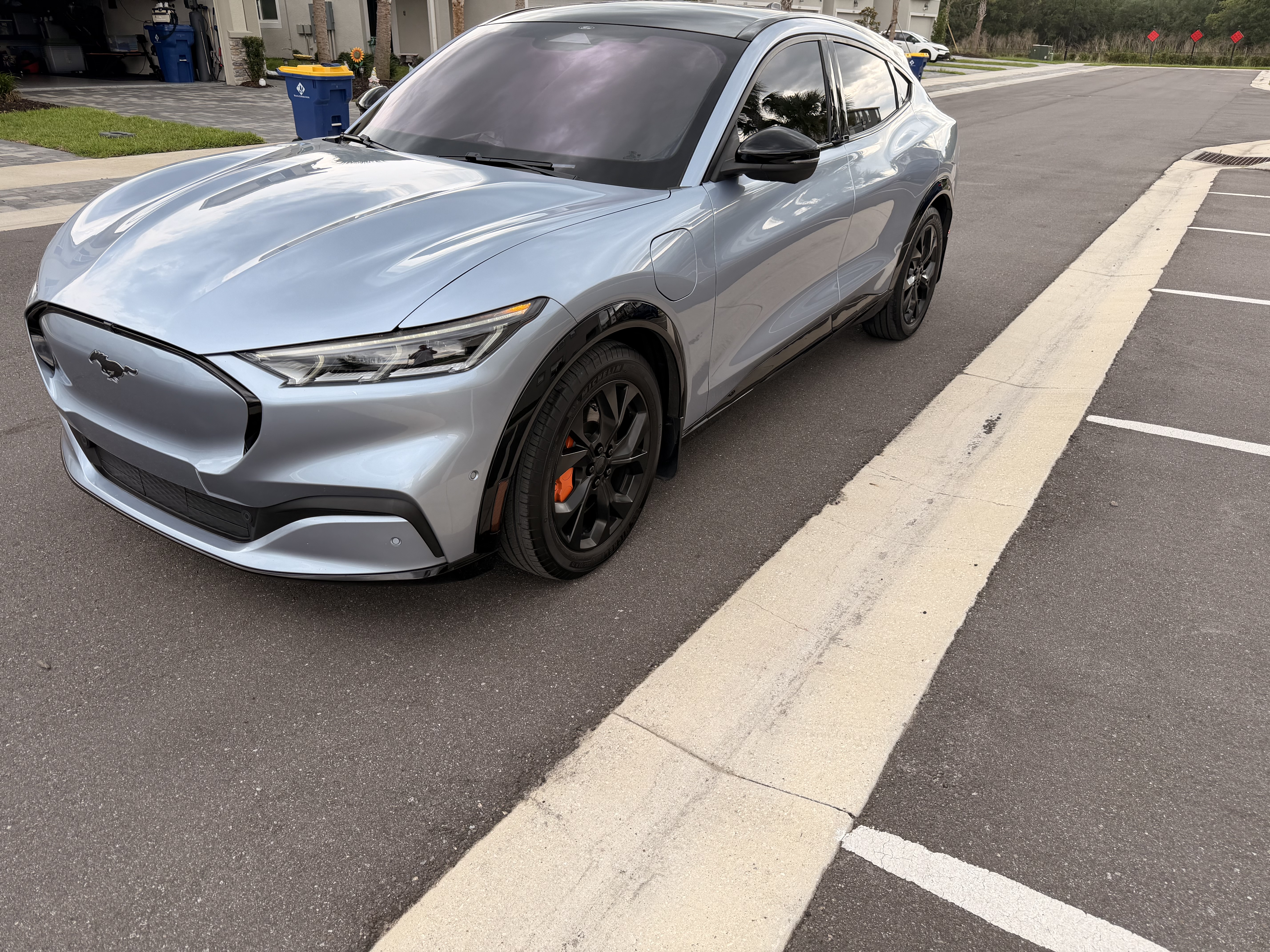 Used 2022 Ford Mustang Mach-E Premium RWD image 2